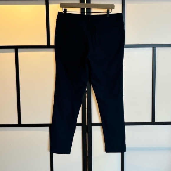 Lululemon men’s ABC pants in True Navy. Size 33 - Picture 2 of 16
